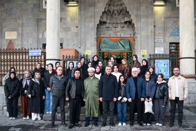 Beş  vakitte beş cami