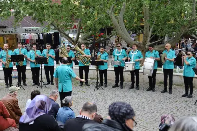 Bursa Büyükşehir Bandosu bahar konserleri ile coşturdu