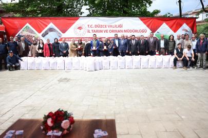 Düzce’de çiftçilere yem bitkisi tohumu desteği