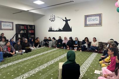 Kız öğrenci yurdunda Kur'an-ı Kerim merasimi