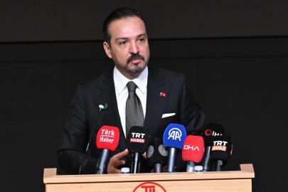 Kürşad Zorlu: Türk dili 86 milyon yurttaşımızın birliğini temsil eden yegane çimentomuzdur