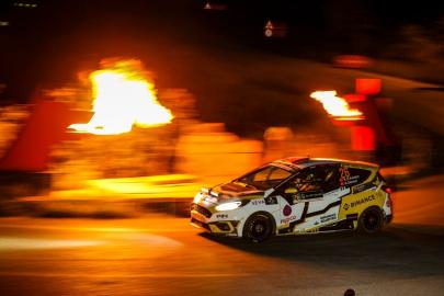 Rally Bodrum nefes kesen parkurlarıyla başladı