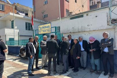 Şanlıurfa’da muhtarlardan elektrik kesintisine tepki