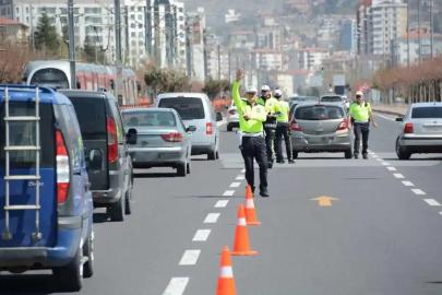 Trafikte işlem gören araç sayısı düştü