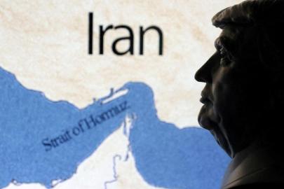 Trump'ın Hürmüz'deki Özgürlük Projesini neden durdurdu?