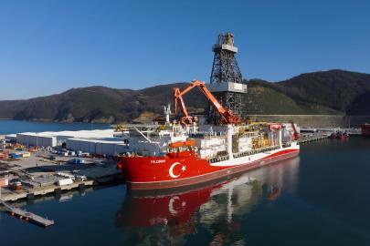 Yıldırım Derin Deniz Sondaj Gemisi, ilk görevi için yola çıktı