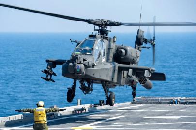 ABD'nin Hürmüz Boğazı yakınında Apache helikopteri düştü