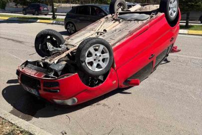 Erzincan’da otomobil takla attı: 1 yaralı