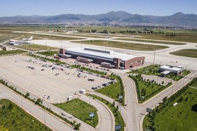 Erzurum Valiliği’nden havalimanı açıklaması