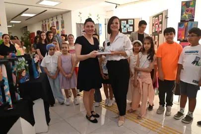 İzmir Karabağlar’da sanatın renkleri ve ezgileri buluştu
