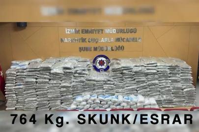 İzmir’de ortak uyuşturucu operasyonu: 764 kilogram skunk ele geçirildi