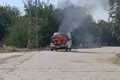 Elazığ’da minibüs yangını