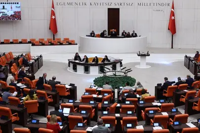 En düşük emekli aylığı düzenlemesi görüşülüyor...  İlk 7 madde kabul edildi
