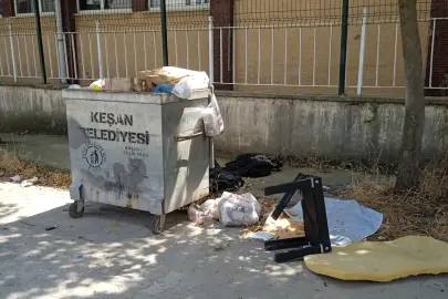 Keşan'da vatandaşlardan ot ve çöp isyanı