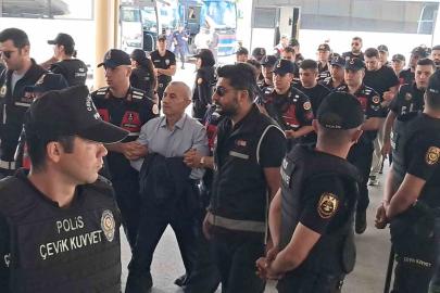 Vali Tuncay Sonel, koruma polisi Şükrü Eroğlu ile emekli polis memuru Gökhan Ertok Erzurum Adliyesi’nde ifade veriyor