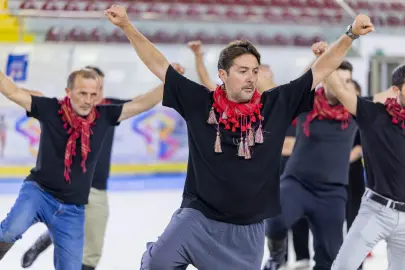 İzmir'de zeybek topluluğu 500 kişiye ulaştı