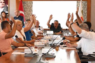 Kemer Belediyesi'nde ağustos meclisi