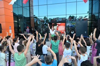 Manisa Büyükşehir Saruhanlı'da çocukların yüzlerini gülümsetti