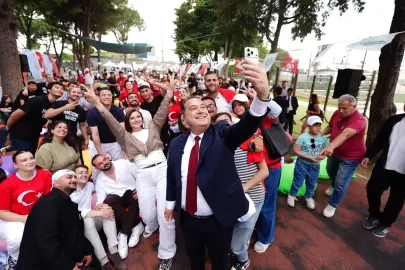 Manisa Büyükşehir'den eğitime destek paketi