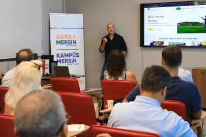 Mersin’de dijital dönüşüm eğitimleri sürüyor