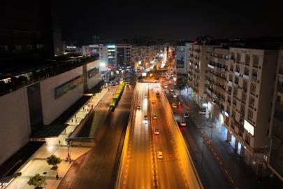 100. Yıl Caddesi'nde baştan sona yenileme çalışmaları sürüyor
