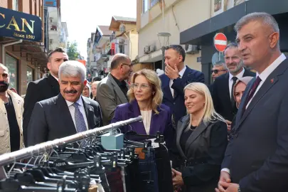 Alışveriş festivali Gölcük’te ticareti canlandırdı