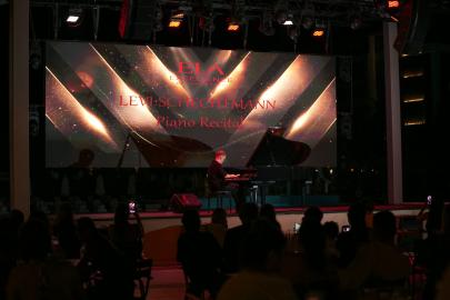 Alman piyanistin Türkiye'deki ilk performansı Antalya'da
