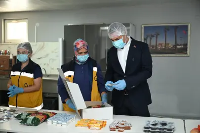 Balıkesir’de öğrencilere beslenme paketi desteği