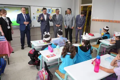 Bursa Yenişehir'de öğrenci olduğu okulu Başkan olarak ziyaret etti