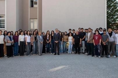 EBYÜ Rektörü Kuyrukluyıldız, Tıp Fakültesi öğrencileriyle buluştu