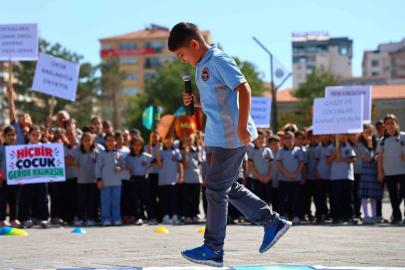 Elazığ’da öğrenciler Gazzeli akranları için bir araya geldi