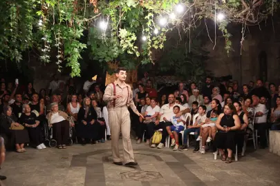 Gaziantep’in tarihi sokaklarında tiyatro rüzgarı