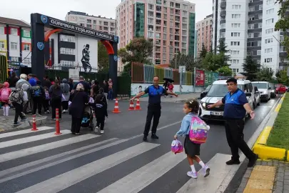 İstanbul Beylikdüzü’nde okul çevrelerinde güvenlik artırıldı