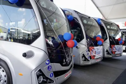 İstanbul Büyükşehir'den 25 milyar liralık toplu taşıma yatırımı... 650 yeni araç hizmette