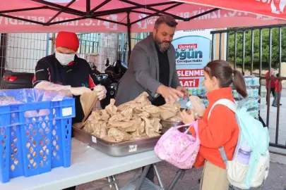 İzmit'in Beslenme Saati bu hafta da binlerce çocuğun yanında oldu