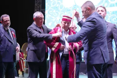 KAYSO’nun Yılın Ahisi Mustafa Suat Köylüoğlu kaftan giydi