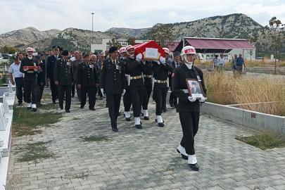 Kıbrıs gazisi Eyüp Öztürk, son yolculuğuna uğurlandı