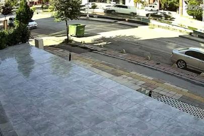 Malatya’da minibüsün karşı şeride geçtiği kazada motokurye saniyelerle kurtuldu