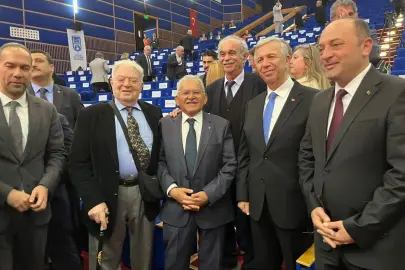 Mansur Yavaş'tan Başkan Büyükkılıç'a ziyaret
