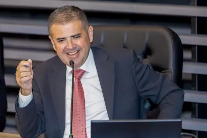 Mezitli Belediye Başkanı CHP'den ihraç edildi
