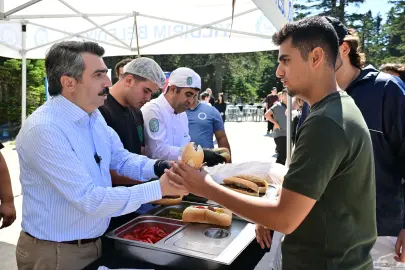 Yıldırım'da uyumayan kütüphaneden üniversiteye